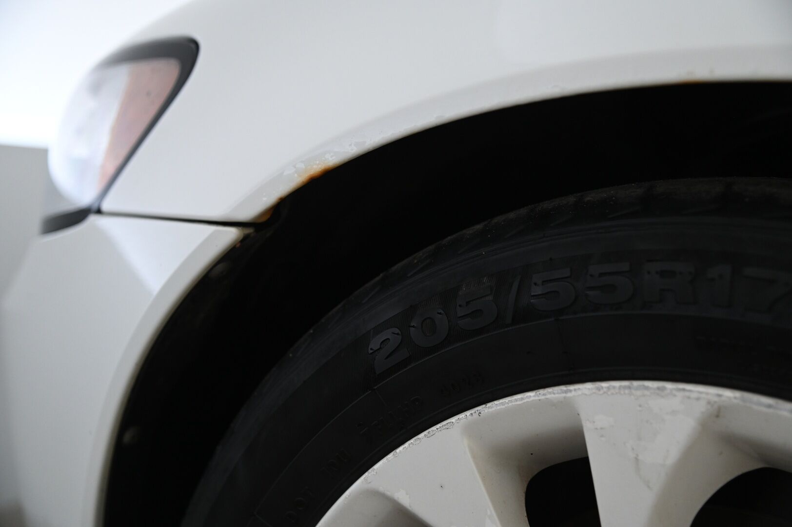 Volvo S40 2011 1,6D DRIVe S/S Classic man *Myydään Huutokaupat.com sivun kautta* - https://huutokaupat.com/kohde/5704041/volvo-s40-juuri-huollettu-webasto-puolinahat-2011
