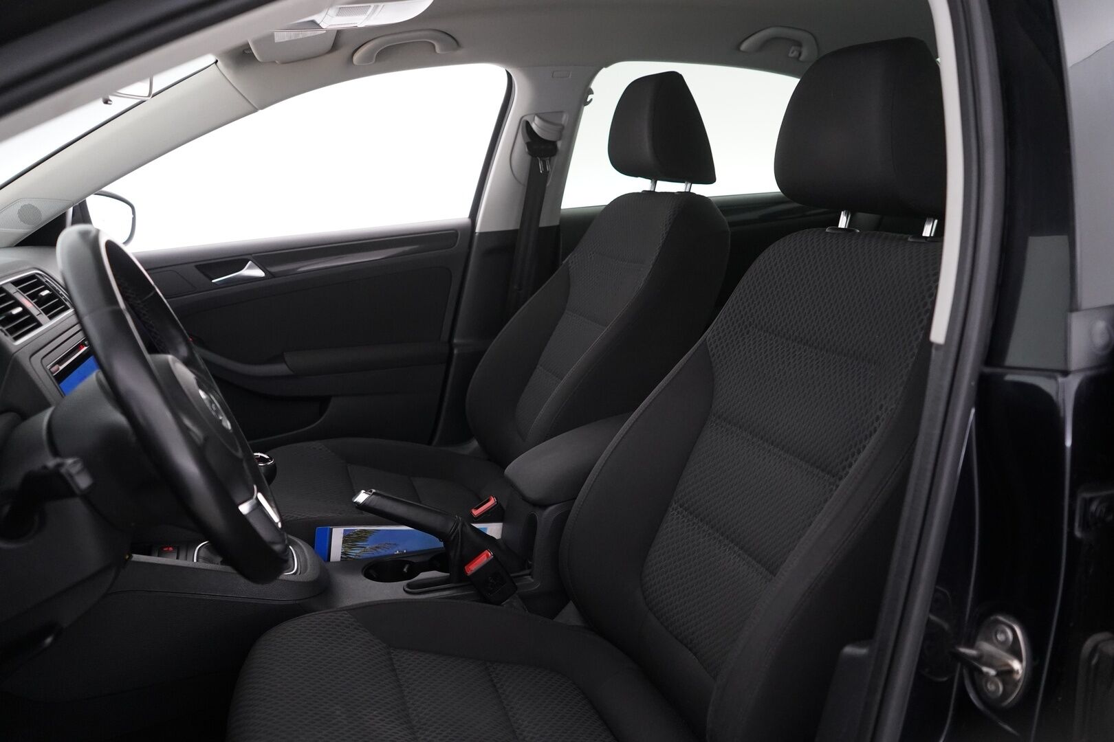 Volkswagen Jetta 2011 Comfortline 1,2 TSI 77 kW (105 hv) BlueMotion Technology - Vakkari / Ilmastointi / Koukku / Suomi-auto