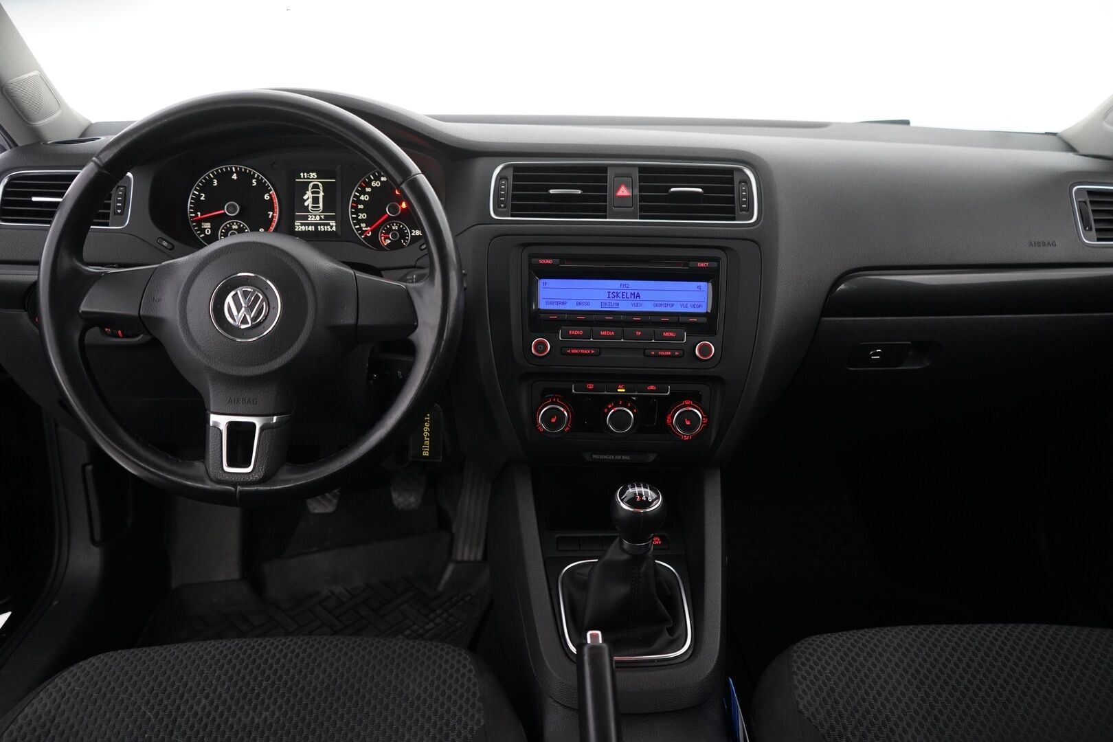 Volkswagen Jetta 2011 Comfortline 1,2 TSI 77 kW (105 hv) BlueMotion Technology - Vakkari / Ilmastointi / Koukku / Suomi-auto
