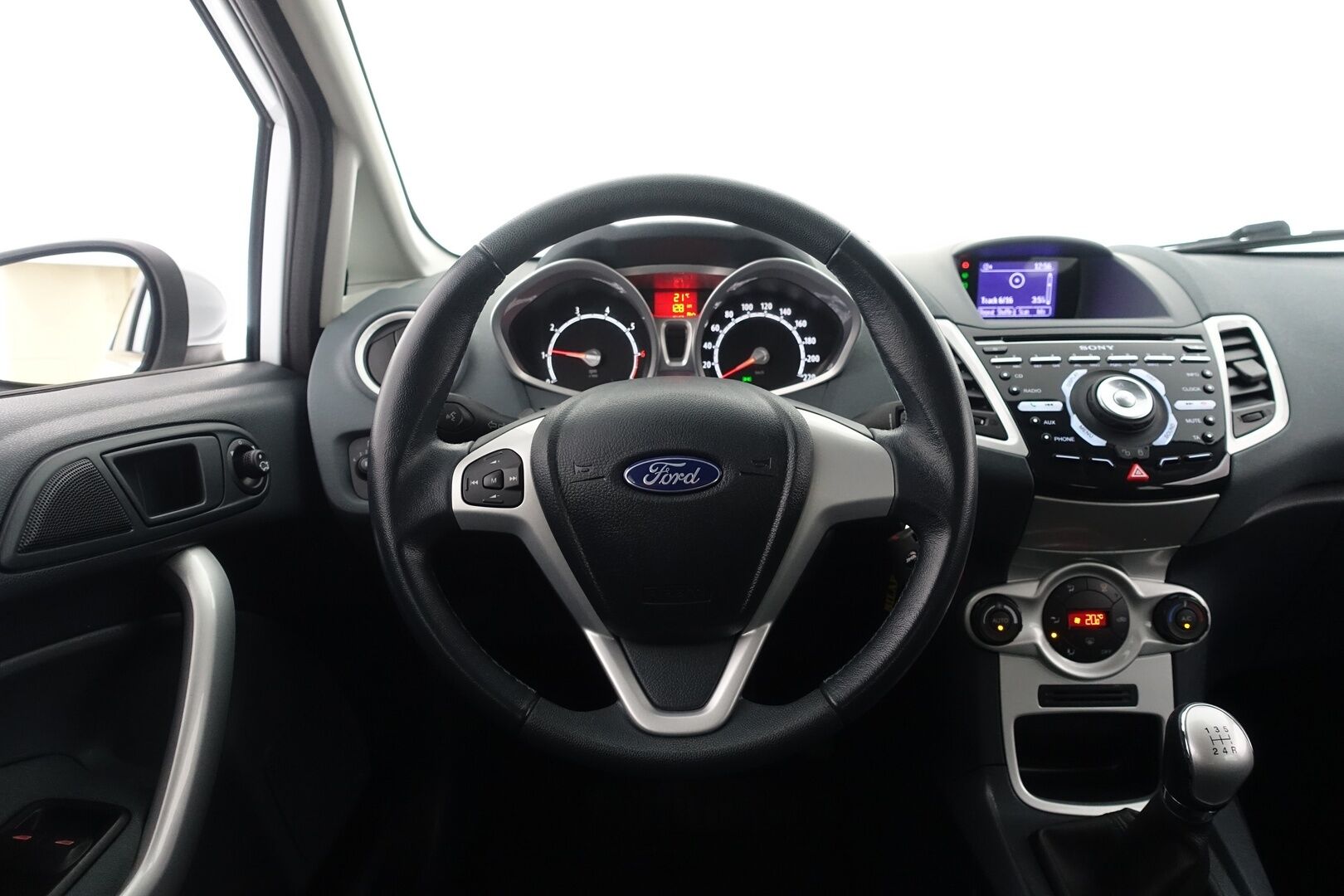 Ford Fiesta 2011 1,6 120 hv WRC 120 Edition M5 5-ovinen - | Suomi-auto | Lohko+sisäp.| Ambient | Bluetooth | 2x Renkaat & Vanteet | 