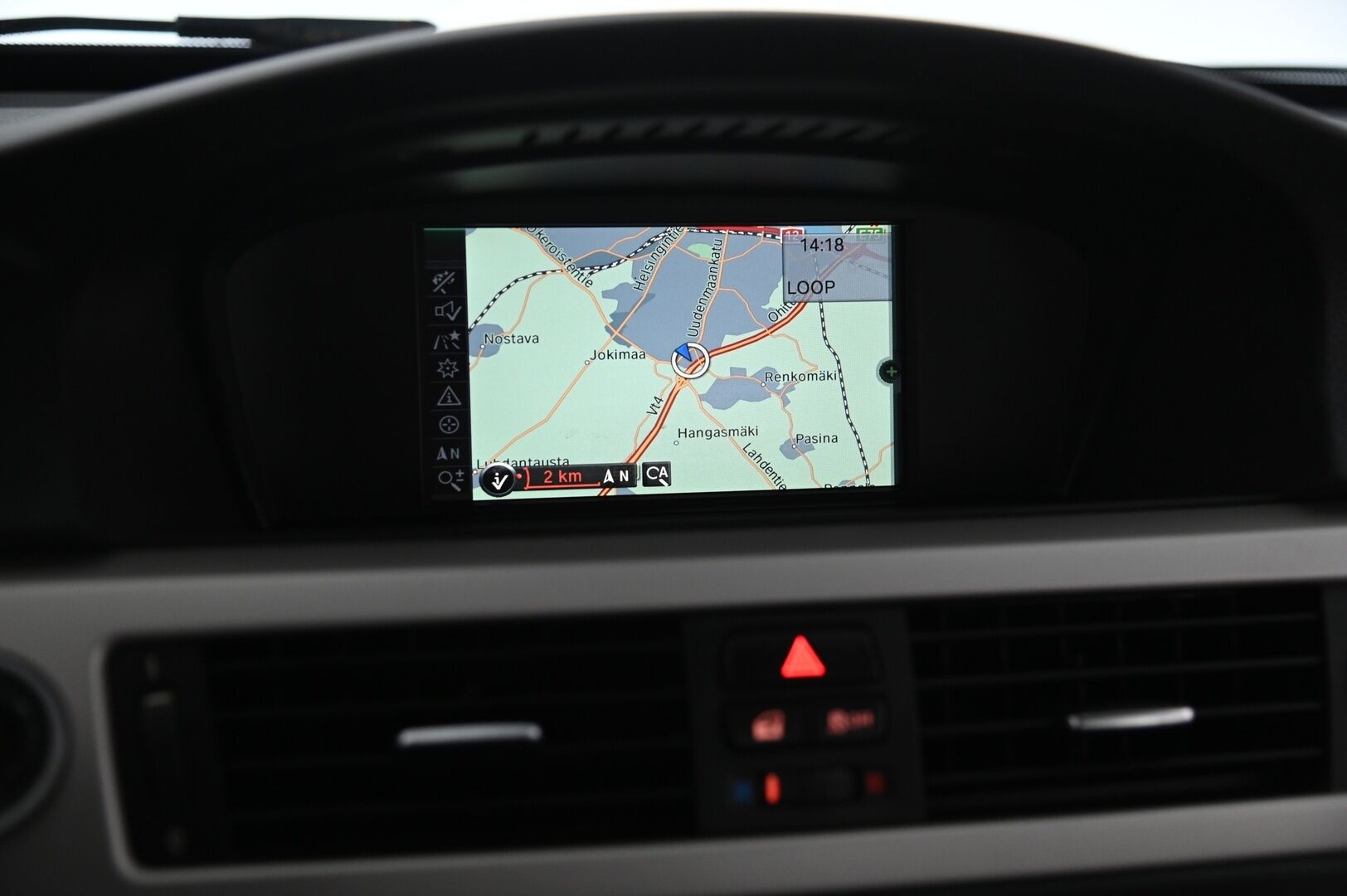 BMW 318 2011 A E90 Sedan Limited Business Edition - Myydään Huutokaupat.com | Navi | Vaaleat nahat | Sporttipenkit | 2x renkaat | Lohko