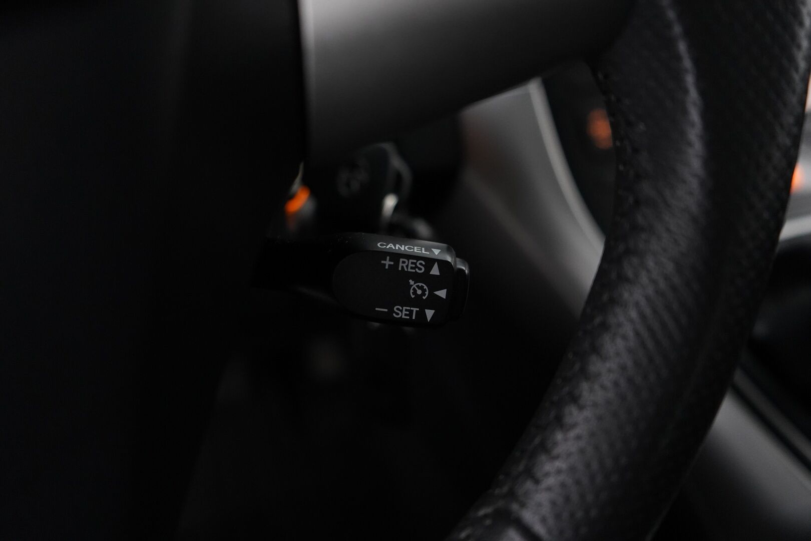 Toyota Auris 2012 1,6 Valvematic Sol Edition - Webasto / Ilmastointi / Vakionopeudensäädin / Siisti / Kahdet renkaat alumiinivantein