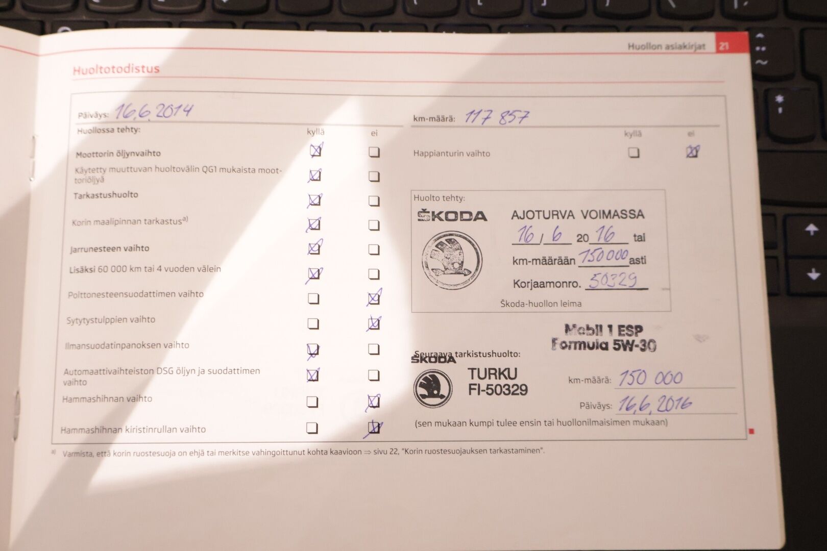 Skoda Superb 2011 Combi 2,0 TDI - Myydään Huutokaupat.com- sivustolla