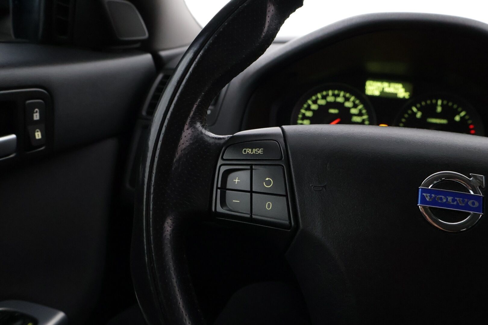Volvo V50 2012 1,6D DRIVe S/S Classic *Vakkari / Tutka / Webasto / Xenon* - Hyvin huollettu / Suomiauto / Kahdet renkaat vantein*