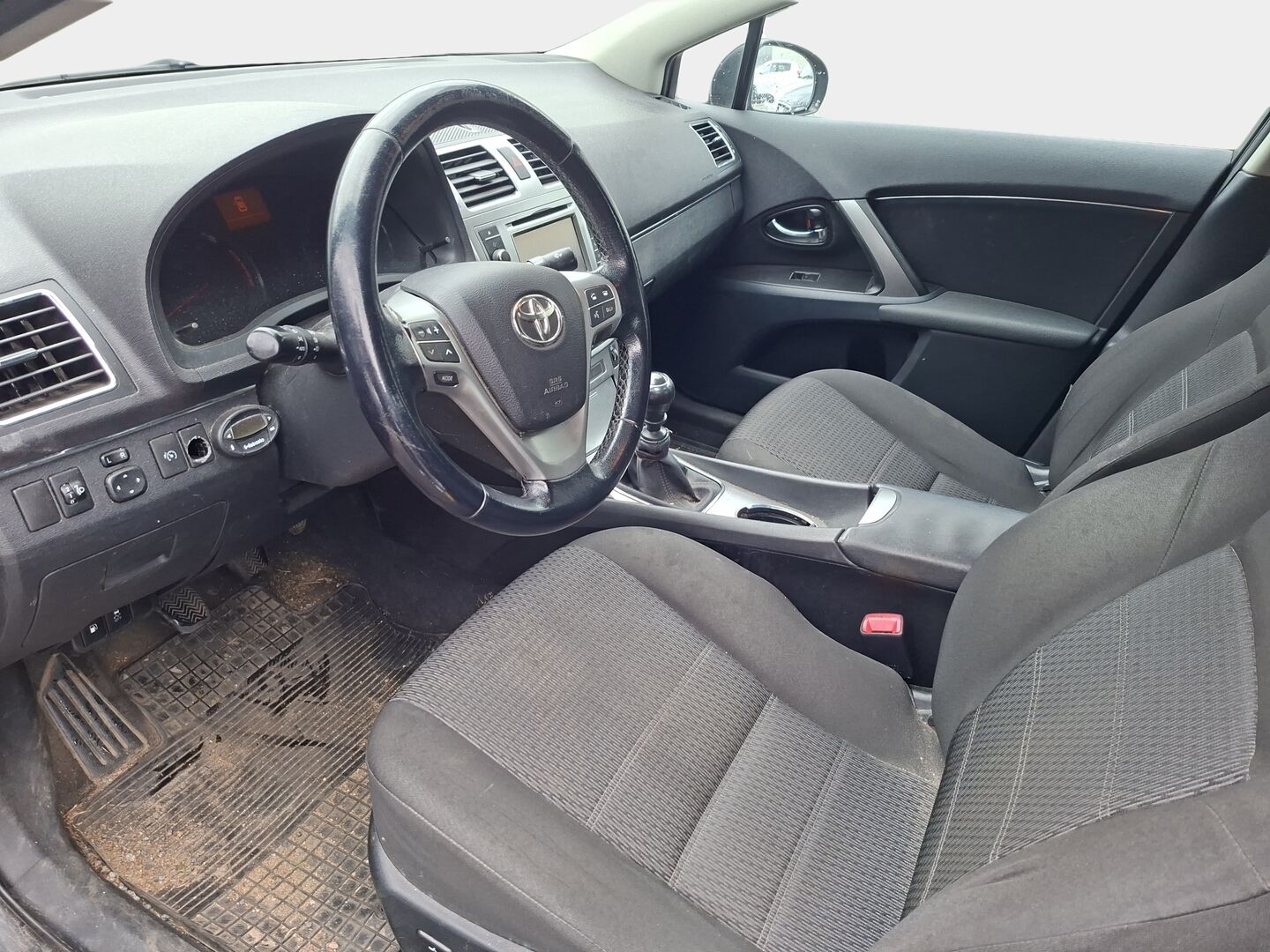 Toyota Avensis 2013 2,0 D-4D DPF Linea Sol 4ov - YritysOutlet - Myydään vain yrityksille - - YritysOutlet - Myydään vain yrityksille