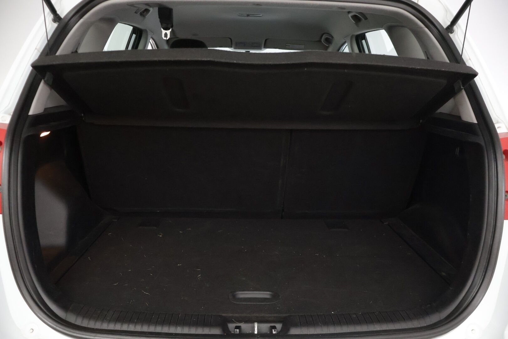 Kia Venga 2012 1,6 TX 5D A/T - | Suomi-auto | Lohkolämmitin | P. Tutka | Vakionopeudensäädin | Puolinahkasisusta | 2x Renkaat | - KORKO VAIN 3,99 %