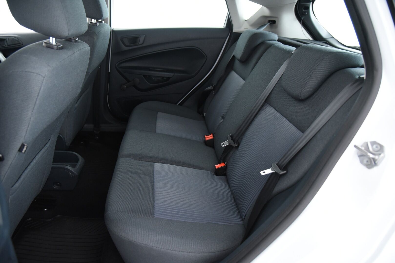 Ford Fiesta 2012 1,25 60 hv Trend M5 5-ovinen / Suomi-auto / Lohko + sis.pistoke / Lämmitettävä tuulilasi - 2 om. Suomi-auto erinomaisella huoltohistorialla!