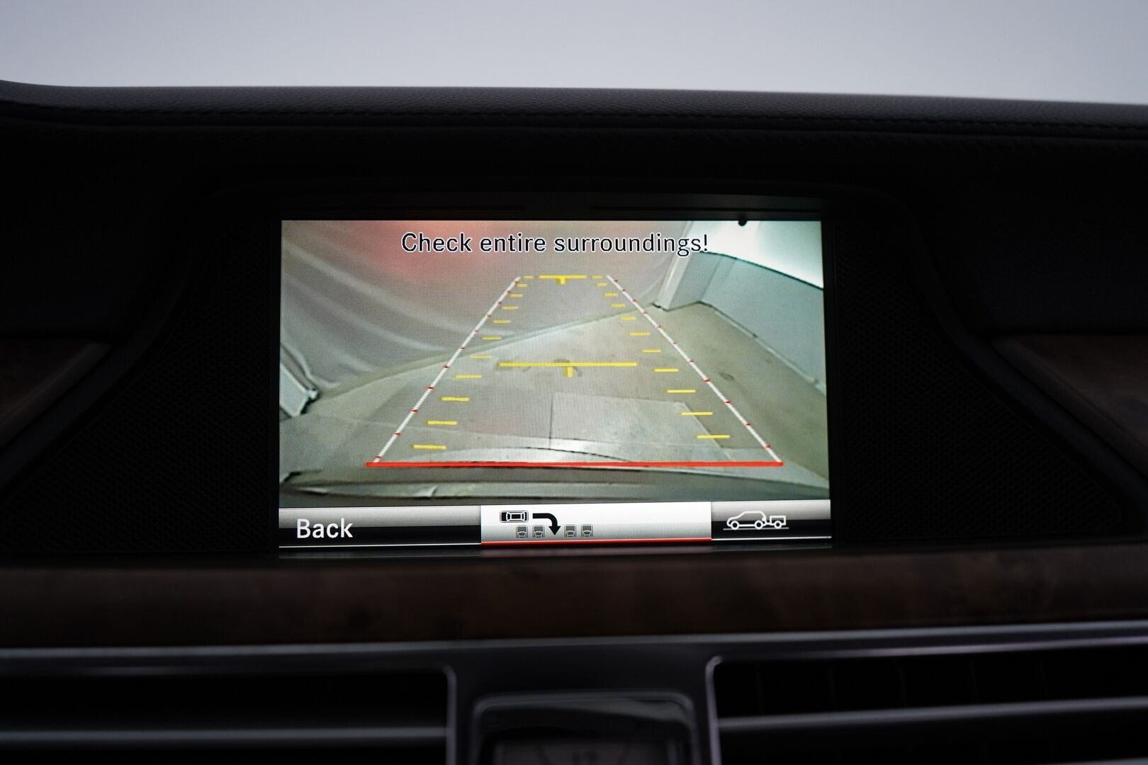 Mercedes-Benz CLS 2013 MYYDÄÄN HUUTOKAUPAT.COM - MYYDÄÄN HUUTOKAUPAT.COM!! Suomi-auto | Eberspächer | Kamera | Sähköpenkki | Blis |  koukku | Kahdet renkaat aluvantein |  