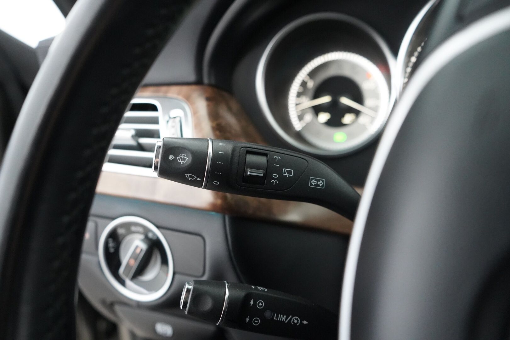 Mercedes-Benz CLS 2013 250 CDI BE Shooting Brake Business - JUURI katsastettu ! | Suomi-auto | Eberspächer | Kamera | Sähköpenkki | Blis | Vetokoukku | Kahdet renkaat upeilla aluvanteilla |  