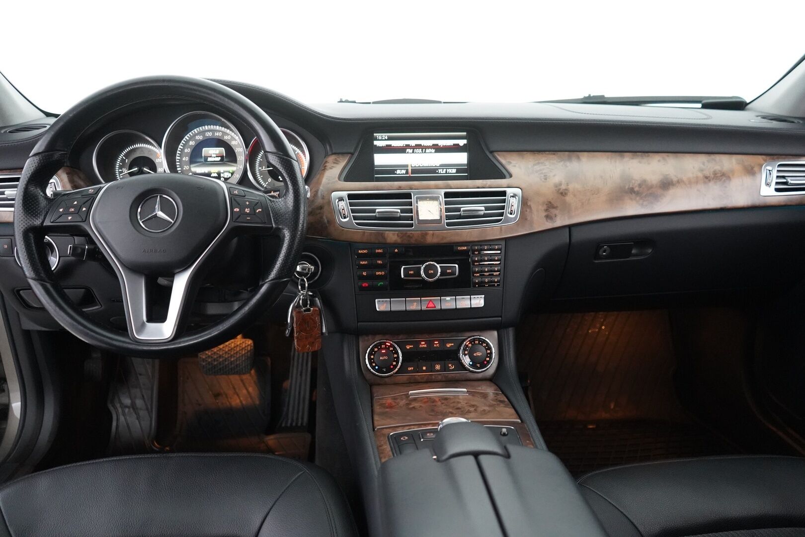 Mercedes-Benz CLS 2013 250 CDI BE Shooting Brake Business - JUURI katsastettu ! | Suomi-auto | Eberspächer | Kamera | Sähköpenkki | Blis | Vetokoukku | Kahdet renkaat upeilla aluvanteilla |  