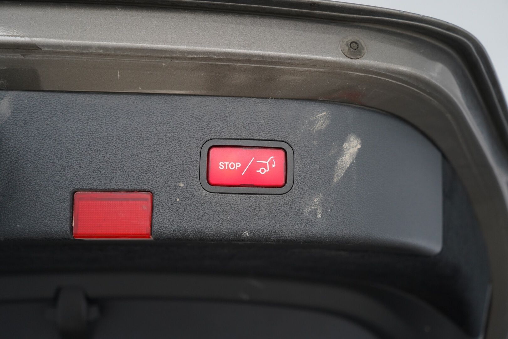 Mercedes-Benz CLS 2013 MYYDÄÄN HUUTOKAUPAT.COM - MYYDÄÄN HUUTOKAUPAT.COM!! Suomi-auto | Eberspächer | Kamera | Sähköpenkki | Blis |  koukku | Kahdet renkaat aluvantein |  