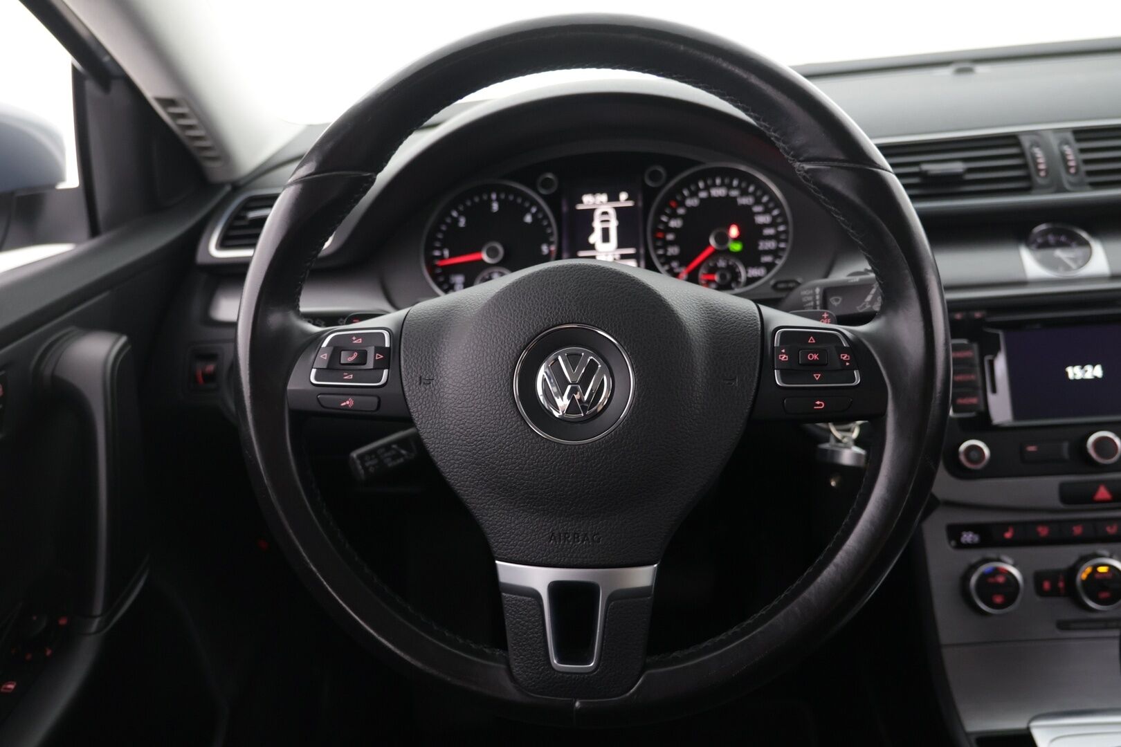 Volkswagen Passat 2013 Variant Comfortline 1,6 TDI 77 kW (105 hv) BlueMotion Technology DSG-automaatti - 2xRenkaat | Hyvin huollettu | Tutkat eteen ja taakse |