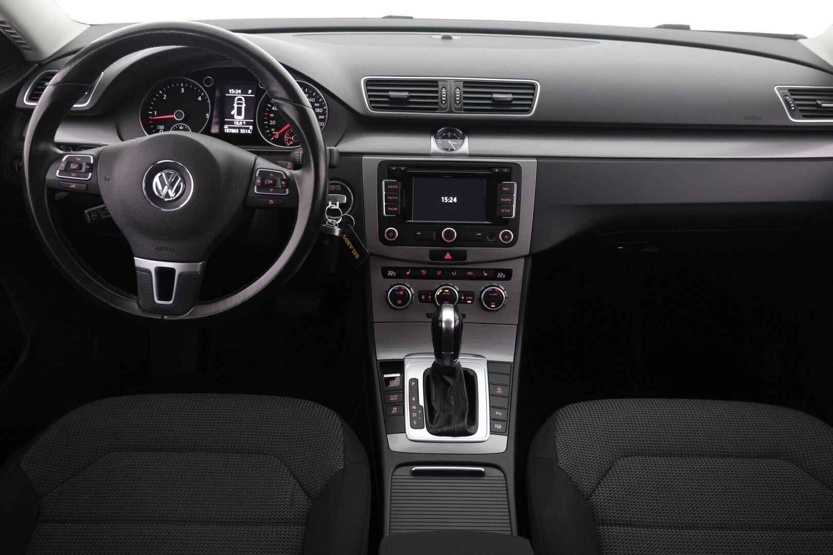 Volkswagen Passat 2013 Variant Comfortline 1,6 TDI 77 kW (105 hv) BlueMotion Technology DSG-automaatti - 2xRenkaat | Hyvin huollettu | Tutkat eteen ja taakse |
