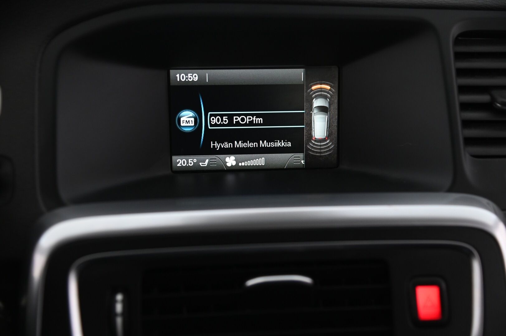 Volvo V60 2013 D2 Momentum Business aut *Webasto / Vakkari / P.tutkat* - 2xrenkaat aluvanteilla / Seuraava katsastus 09/26! - HULLU BLACKWEEK KORKOTARJOUS 2,49%