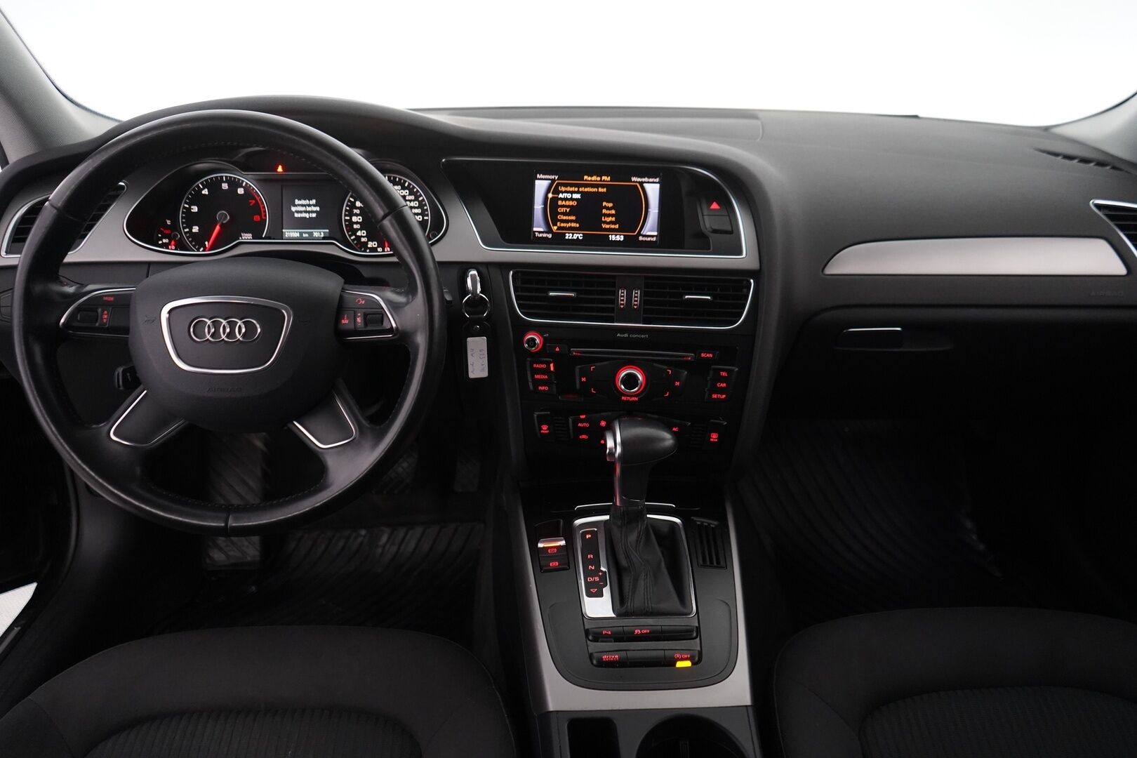 Audi A4 2013 Avant Business 1,8 TFSI 125 kW multitronic - YritysOutlet - Myydään vain yrityksille - Kahdet renkaat / Jakoketju tehty 2025 / Juuri Huollettu