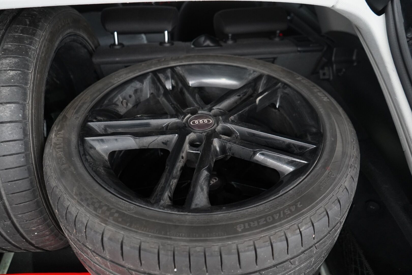 Audi A4 2013 Avant Business 1,8 TFSI 125 kW multitronic - YritysOutlet - Myydään vain yrityksille - Kahdet renkaat / Jakoketju tehty 2025 / Juuri Huollettu