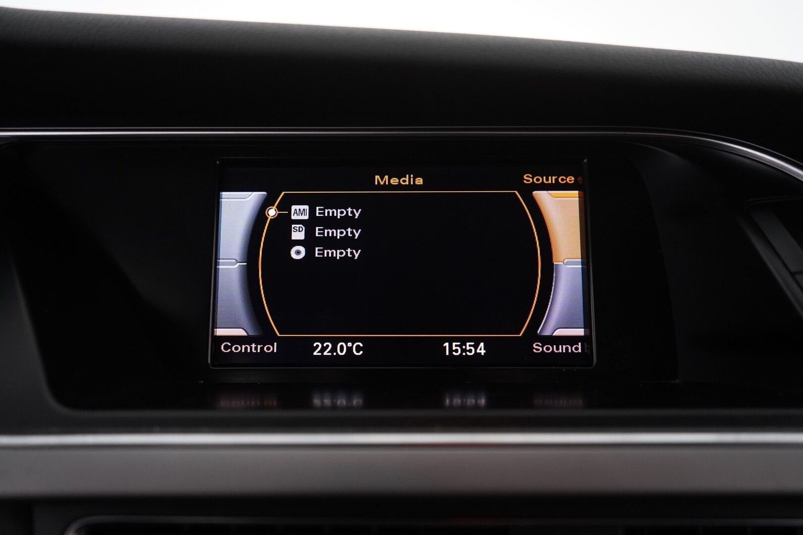 Audi A4 2013 Avant Business 1,8 TFSI 125 kW multitronic - YritysOutlet - Myydään vain yrityksille - Kahdet renkaat / Jakoketju tehty 2025 / Juuri Huollettu