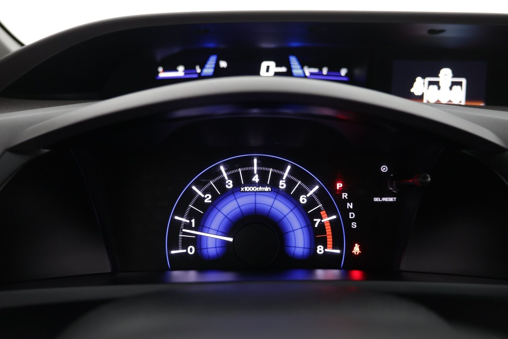 Honda Civic 2013 4D 1,8i Executive AT - Vakionopeudensäädin | Peruutuskamera & Tutka |  Automaattinen ilmastointi | Lohko + sisäpistoke | Hyvin huollettu! |