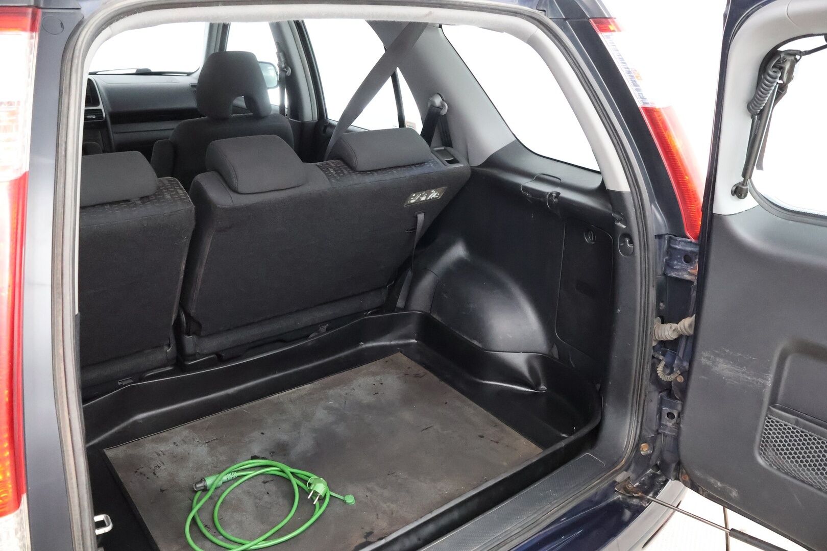 Honda CR-V 2006 2,0i 4WD Comfort - Suomiauto / Metalliväri / Lohko & Sisäpistoke / Kahdet fiksut renkaat!