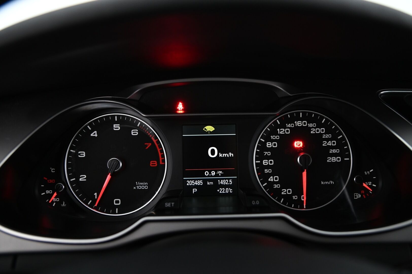Audi A4 2013 Sedan Business 1,8 TFSI 125 kW multitronic *Lohko+sisä / Vakkari / Xenon Plus -Ajovalot / Tutkat* - *Suomi-auto / Juuri tullut / Siisti*