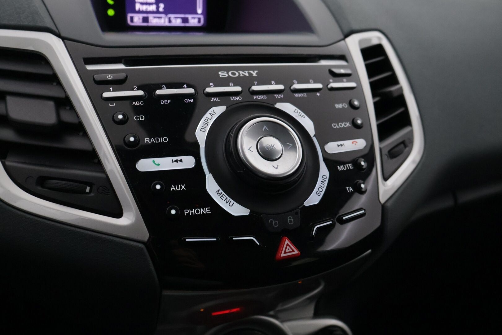 Ford Fiesta 2011 1,6 120 hv WRC 120 Edition M5 5-ovinen - YritysOutlet - Myydään vain yrityksille - – Tämä auto myydään YritysOutlet -valikoimasta vain yritykselle