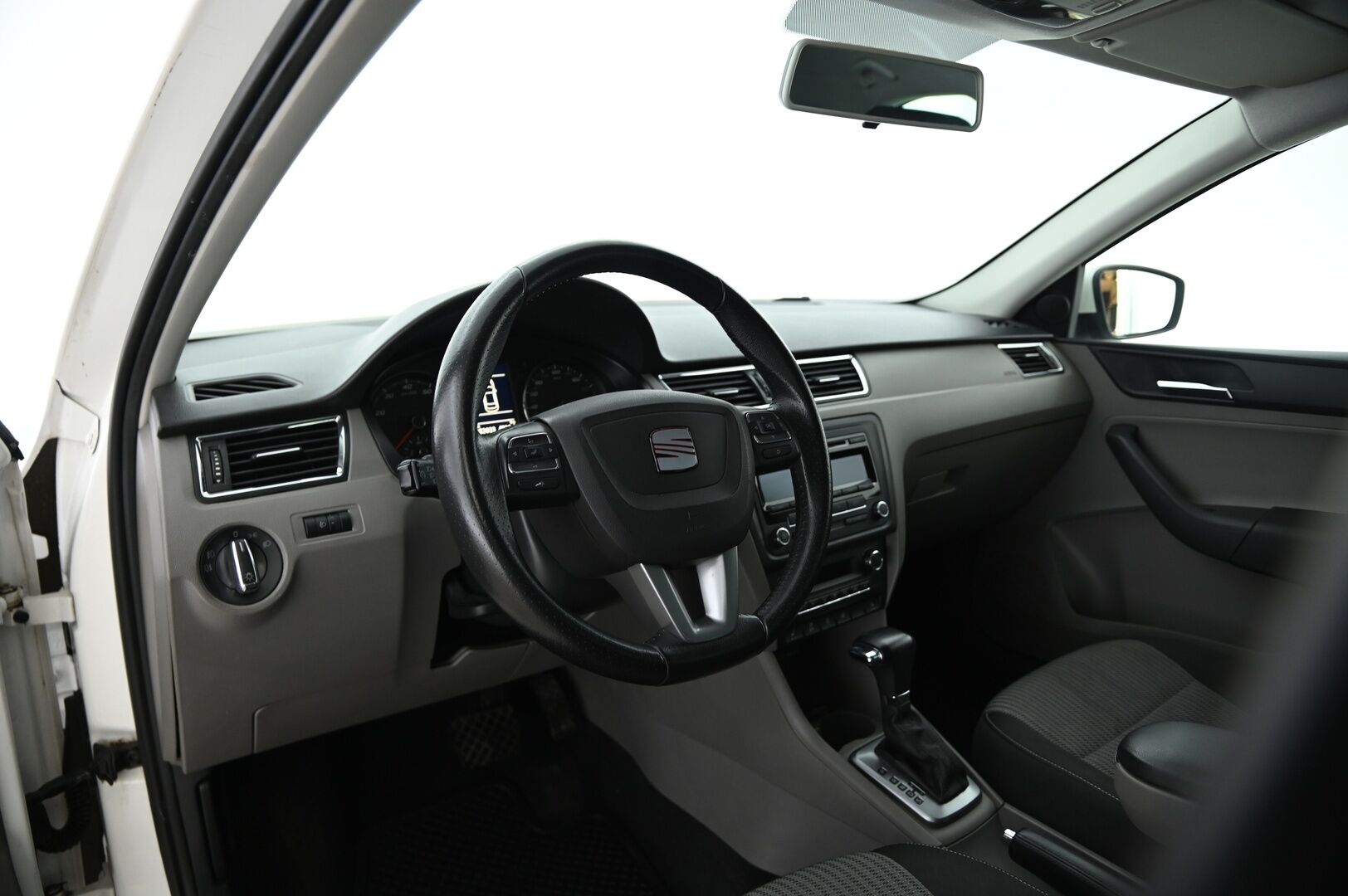 Seat Toledo 2013 1,4 TSI Style DSG - Myydään huutokaupat.com!