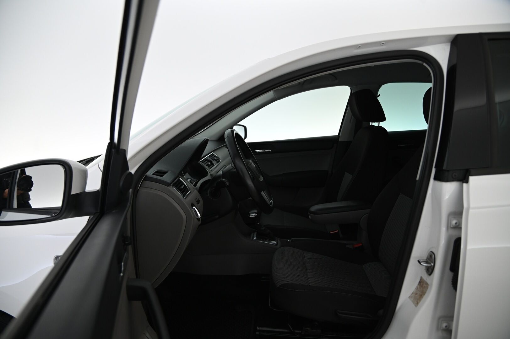 Seat Toledo 2013 1,4 TSI Style DSG - Myydään huutokaupat.com!