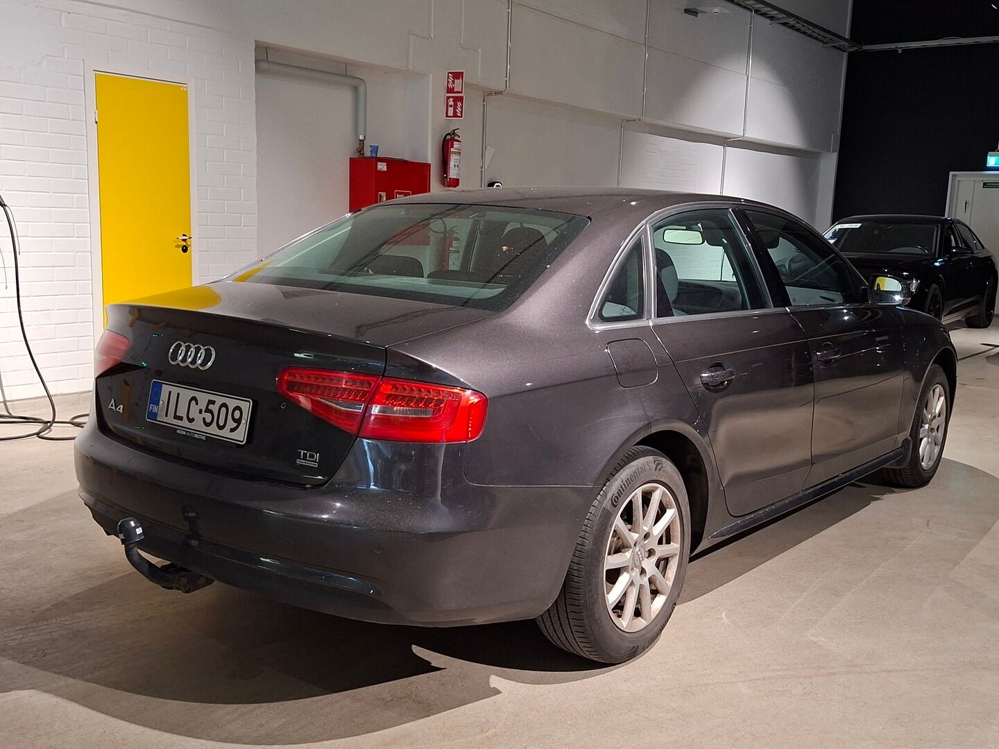 Audi A4 2013 Sedan Business Alpine Pro 2,0 TDI 130 kW quattro - Vakkari | Kokku | Lohko.S.Pistoke | Sporttipenkit | Ei Adblueta! |
