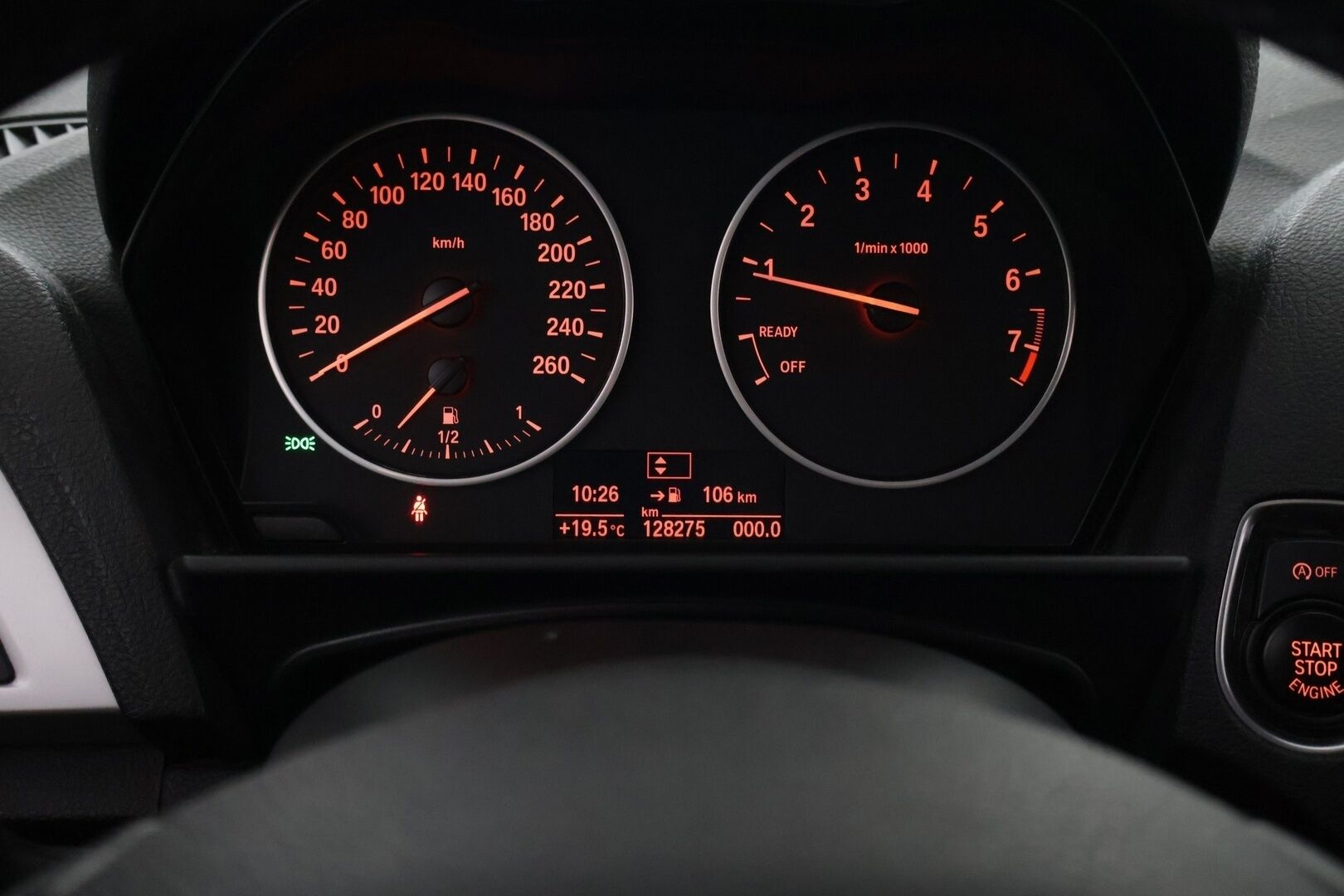 BMW 114 2013 F20 114i TwinPower Turbo Business -  Myydään huutokaupat.com| Suomi-auto | Lohkolämmitin + sisätilanlämmitin | Pysäköintitutka | Keyless | Bluetooth | Kahdet aluvanteet | Sähköinen huoltokirja 