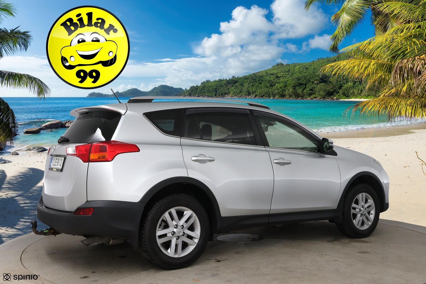 Toyota RAV4 2013 2,0 Valvematic AWD Active / YritysOutlet - Myydään vain yrityksille / - Vakkari / Navi / P-kamera / Koukku / LED-valot / Sähköluukku / Bluetooth / Lohko+puhallin / 2x renkaat /