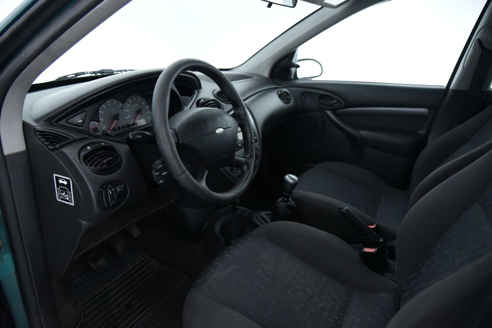 Ford Focus 1999 5D FOCUS STW 2.0-DNW/262 - Myydään Huutokaupat.comissa!