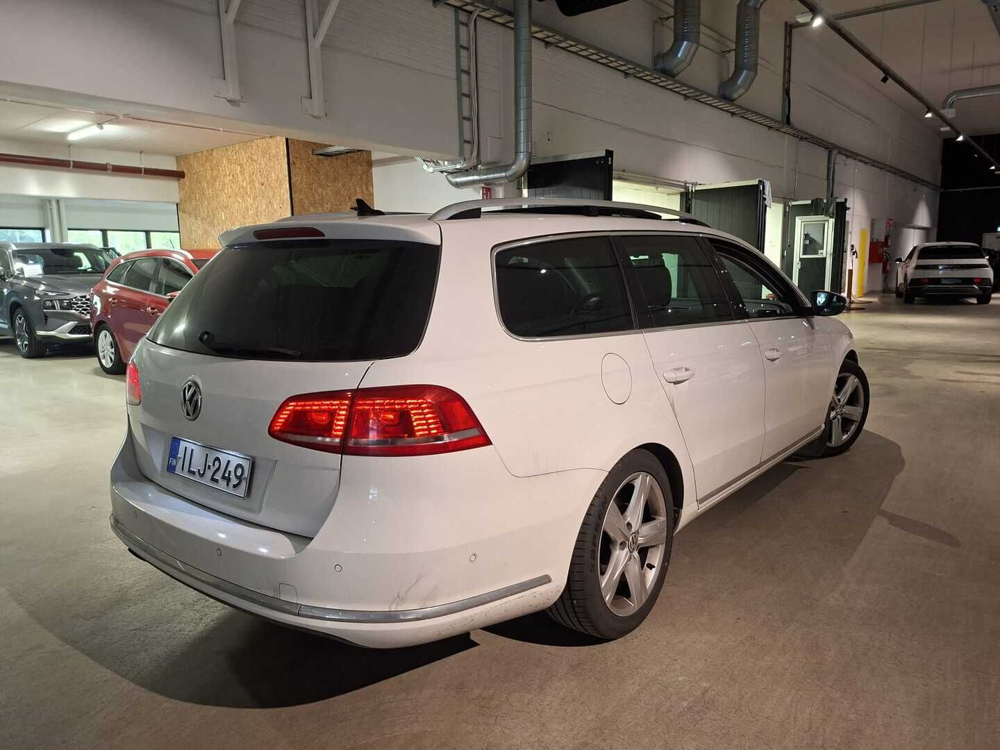 Volkswagen Passat 2013 Variant Highline 1,4 TSI MultiFuel - | Suomi-Passat | Panorama | P.Avustin | Sähkös.istuimet | 2x Hyvät Renkaat | Alut | Taitt.Koukku | Tutkat |