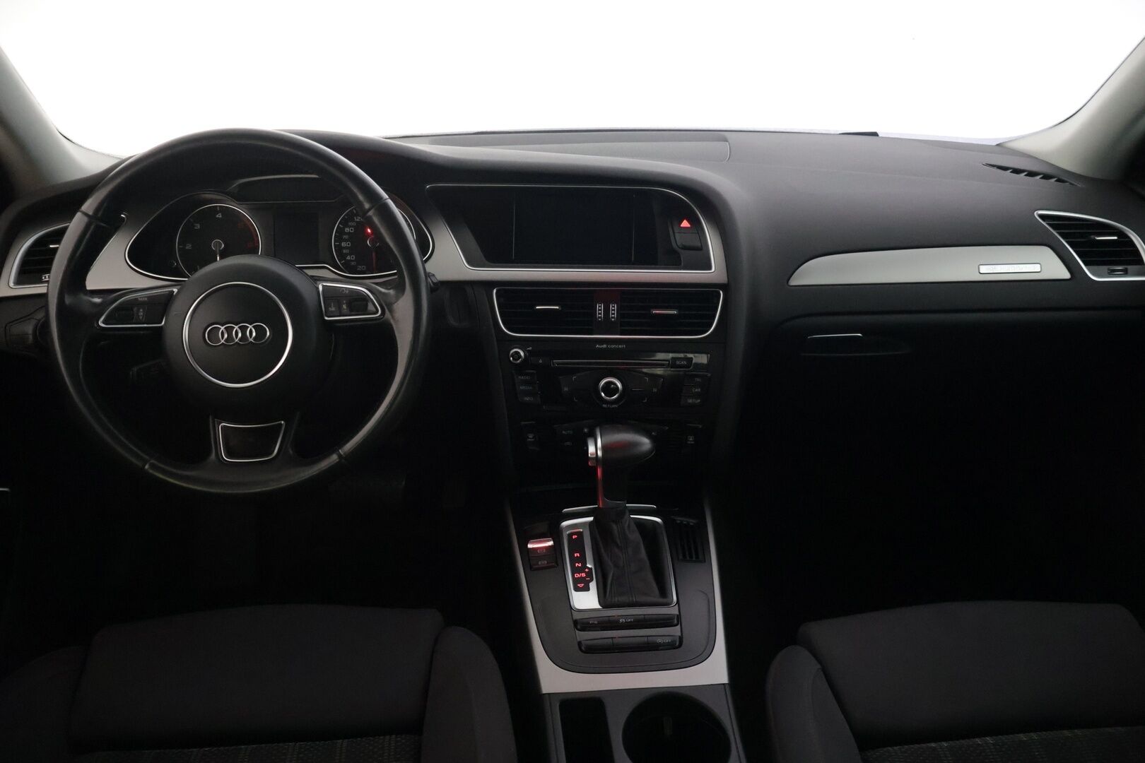 Audi A4 2014 Sedan Business 2,0 TDI 130 kW quattro S tronic S Line - | S-line Ulkopaketti | Tutkat | Vakionopeudensäädin | Webasto | Neliveto | Aluvanteet kesä- ja talvirenkaissa | Urheiluistuimet | Suomi-auto |
