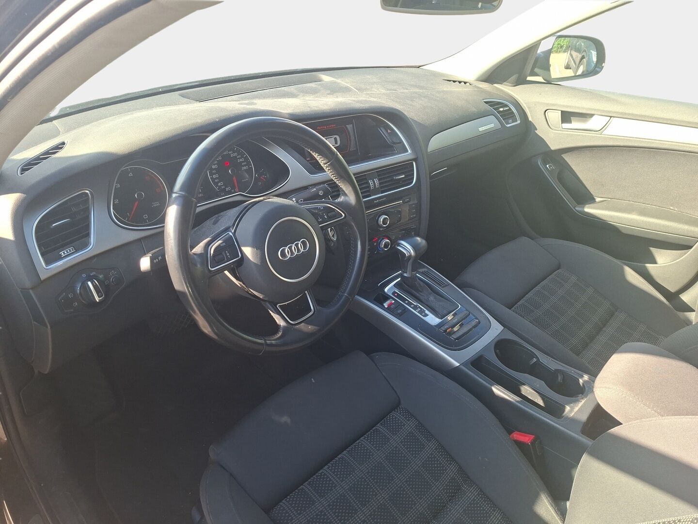 Audi A4 2014 Sedan Business 2,0 TDI 130 kW quattro S tronic S Line - | S-line Ulkopaketti | Vakionopeudensäädin | Webasto | Neliveto | Aluvanteet kesä- ja talvirenkaissa |