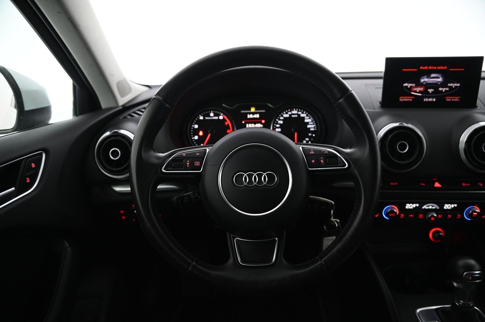 Audi A3 2014 Sportback Business Sport 1,8 TFSI 132 kW quattro S tronic  *Adapt.vakkari/  Sporttipenkit/  Tutkat/  Lohko* - Suomiauto/ Bt / 2x renkaat