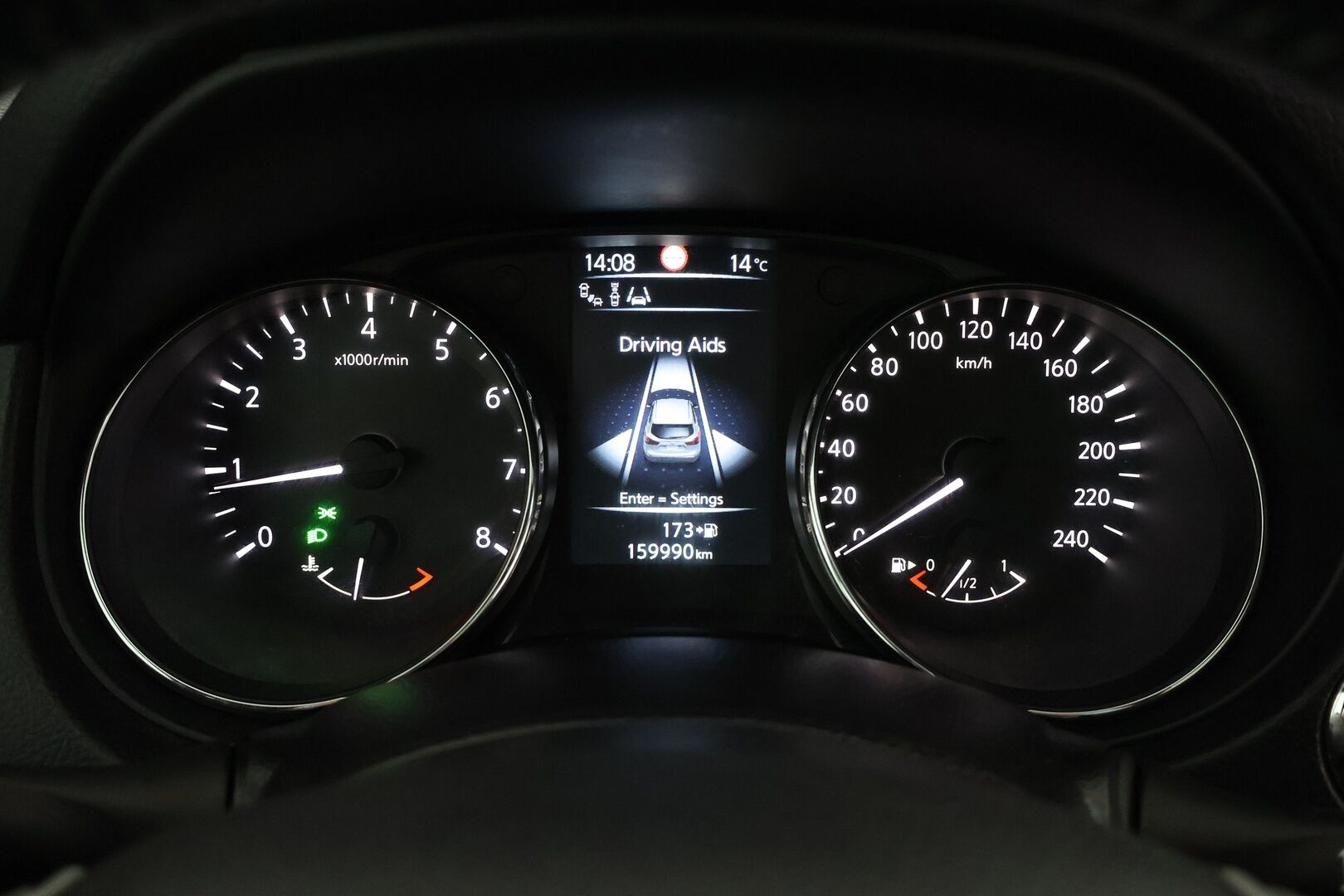 Nissan Qashqai 2015 DIG-T 115 Business 360 2WD 6M/T Alcantara - | 360° | Lasikatto | Vetokoukku | Suomi-Auto | BLIS | Keyless | LED | Nahka-alcantara