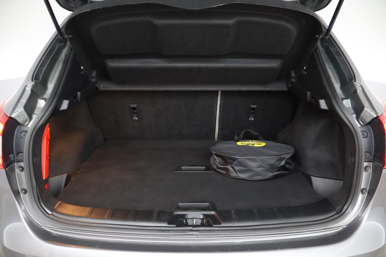 Nissan Qashqai 2015 DIG-T 115 Business 360 2WD 6M/T Alcantara - | 360° | Lasikatto | Vetokoukku | Suomi-Auto | BLIS | Keyless | LED | Nahka-alcantara