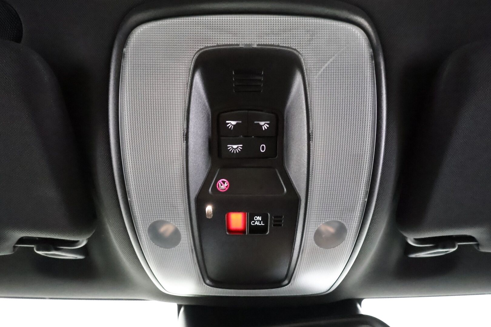Volvo V60 2014 D4 AWD Business Edition aut - | Webasto | Facelift | Vakkari | Xenon | Kaarevalot | P.tutka | High performance Audio | City Safety | 2x renkaat aluin | Suomiauto | 