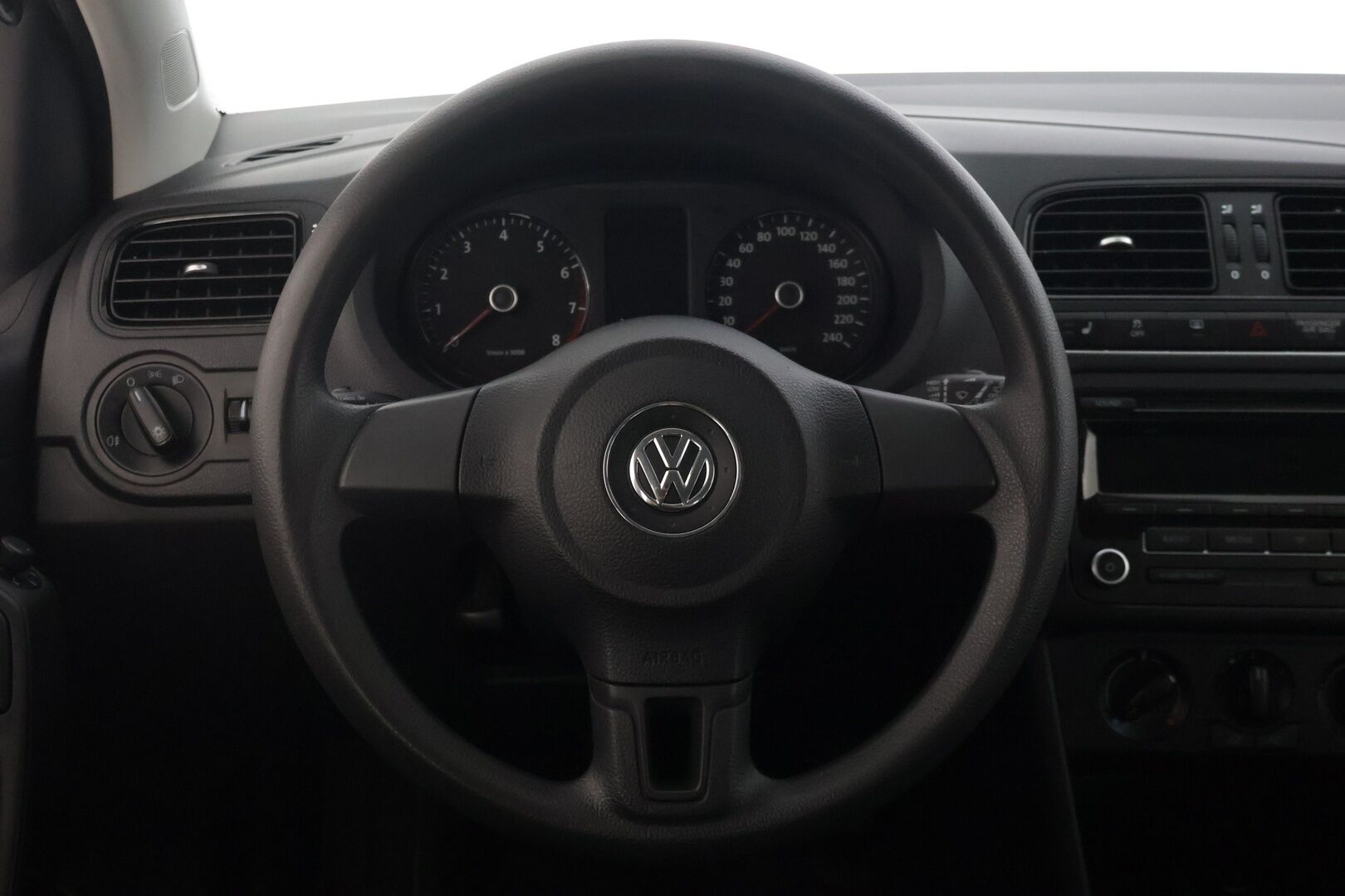 Volkswagen Polo 2014 Trendline Edition 1,2 51 kW (70 hv) 4-ovinen - | Jakoketju vaihdettu 5/26 | Lohkolämmitin | Hyvät renkaat |