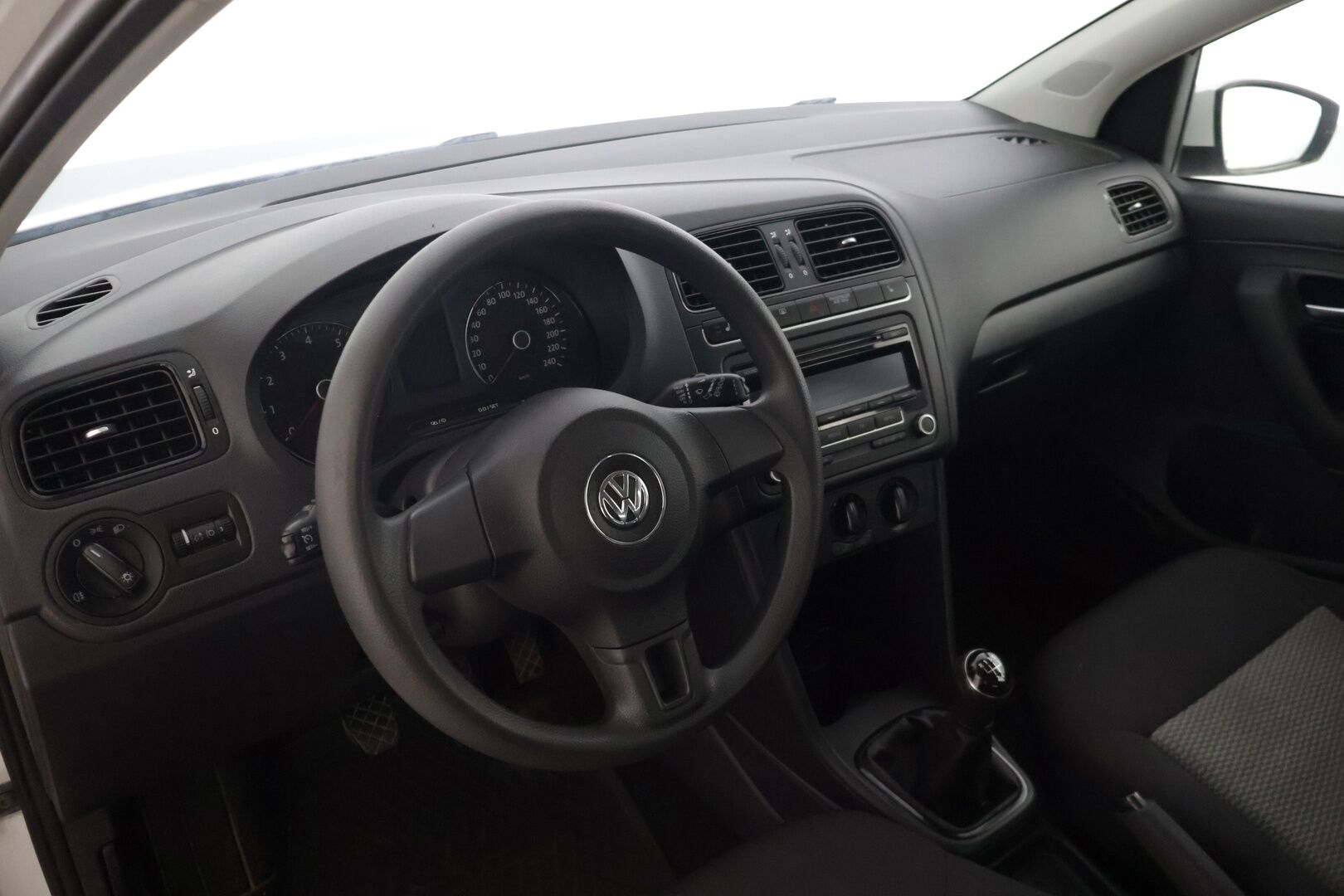Volkswagen Polo 2014 Trendline Edition 1,2 51 kW (70 hv) 4-ovinen - | Jakoketju vaihdettu 5/26 | Lohkolämmitin | Hyvät renkaat |