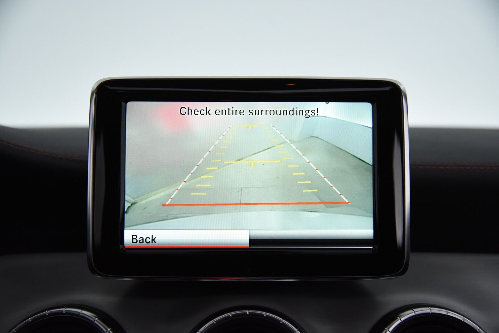 Mercedes-Benz CLA 45 AMG 2014 45 AMG 4Matic A / Distronic+ / H/K / Panorama / Sport-putkisto / BLIS / Muistipenkki / - / Suomi-auto / Ketju tarkistettu! / Tuoreesti huollettu / Huippusiisti! / - HULLU BLACKWEEK KORKOTARJOUS 2,49%