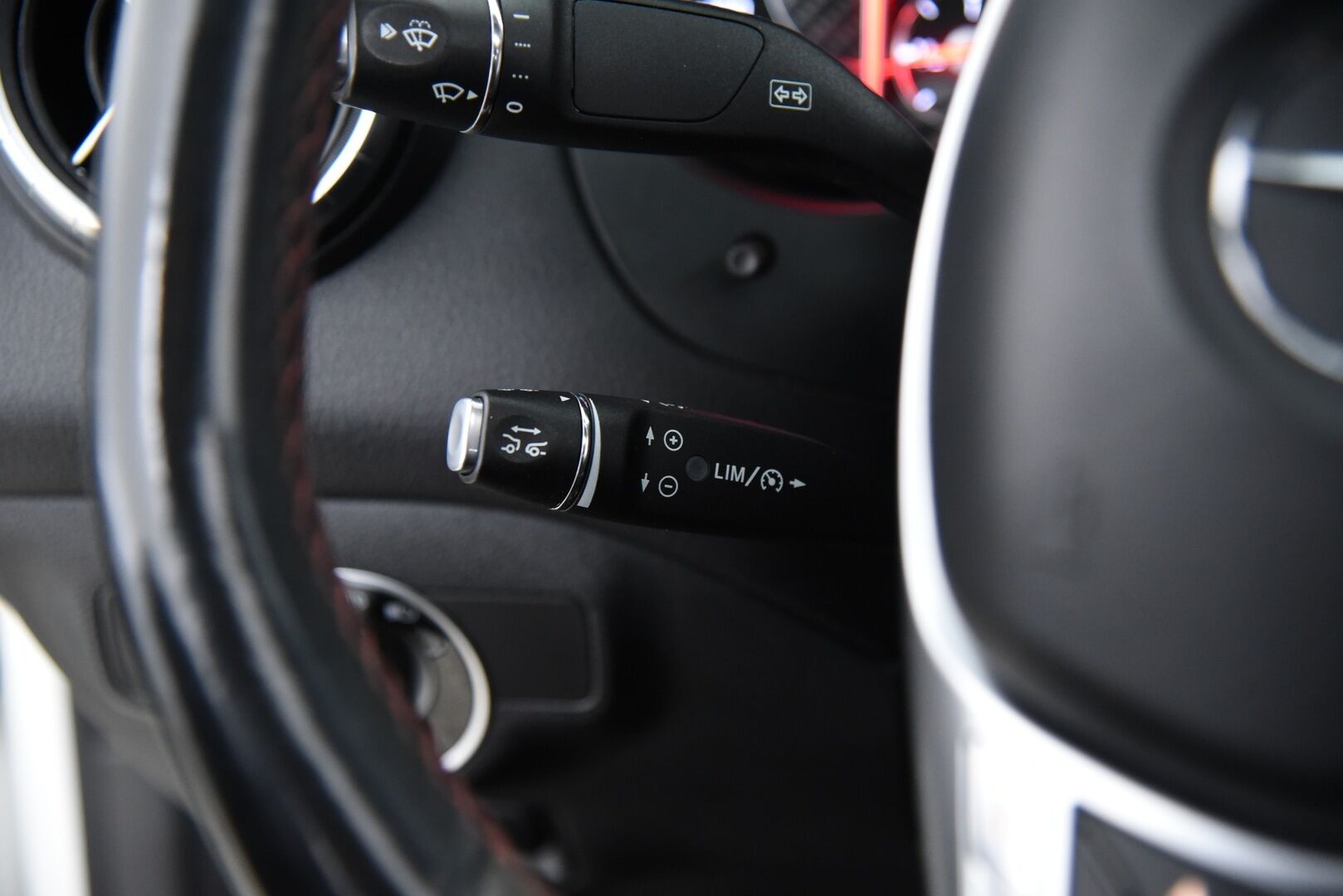 Mercedes-Benz CLA 45 AMG 2014 45 AMG 4Matic A / Distronic+ / H/K / Panorama / Sport-putkisto / BLIS / Muistipenkki / - / Suomi-auto / Ketju tarkistettu! / Tuoreesti huollettu / Huippusiisti! / - HULLU BLACKWEEK KORKOTARJOUS 2,49%