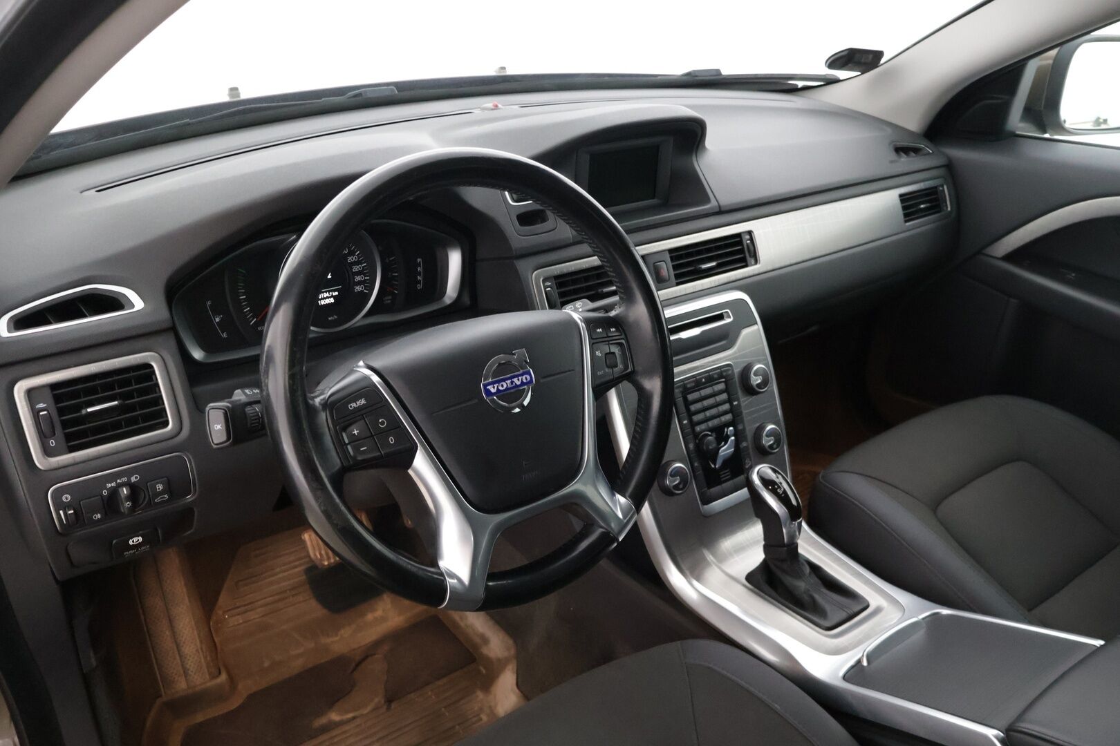 Volvo XC70 2014 D4 AWD Business Edition aut ** Webasto / Koukku / High Performance audio ** - ** Suomi-auto / Hyvin huollettu / 2-omisteinen **