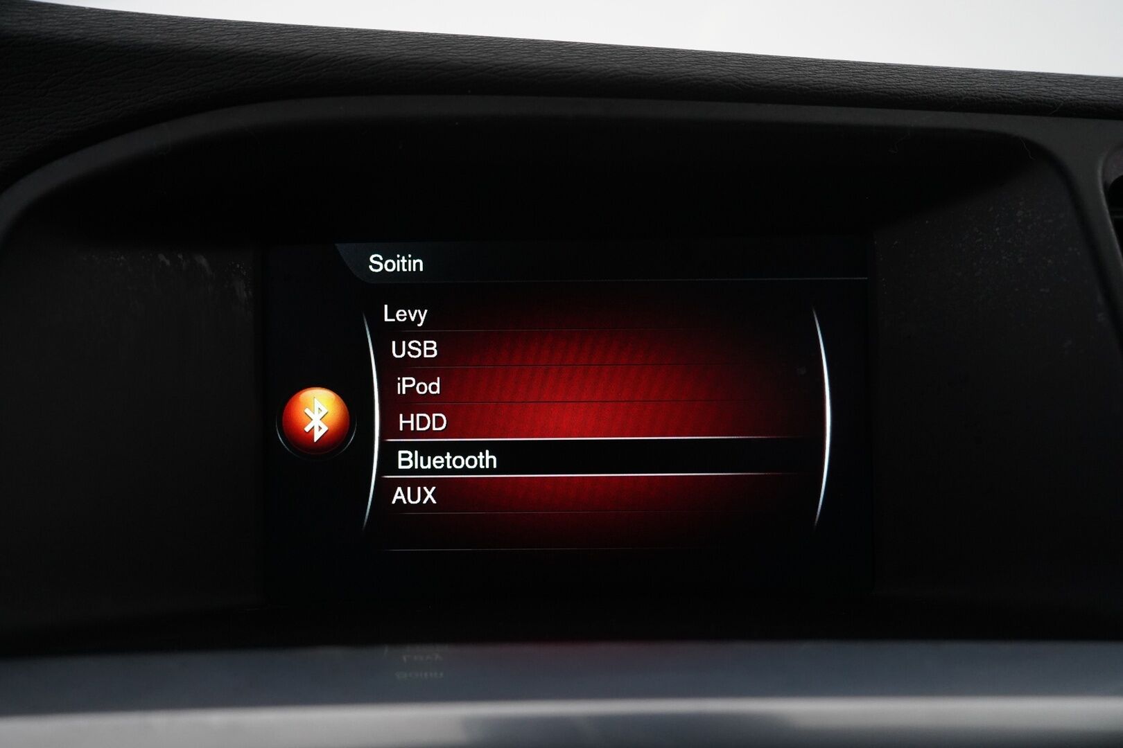 Volvo S60 2014 D4 Business aut *VOC / Webasto / Ratinlämmitin / Vakkari / Bluetooth / Tutkat / Lämmitettävä Tuulilasi* - Suomi-Auto / Juuri huollettu / Jakopää 10/23 / Kahdet Vanteet