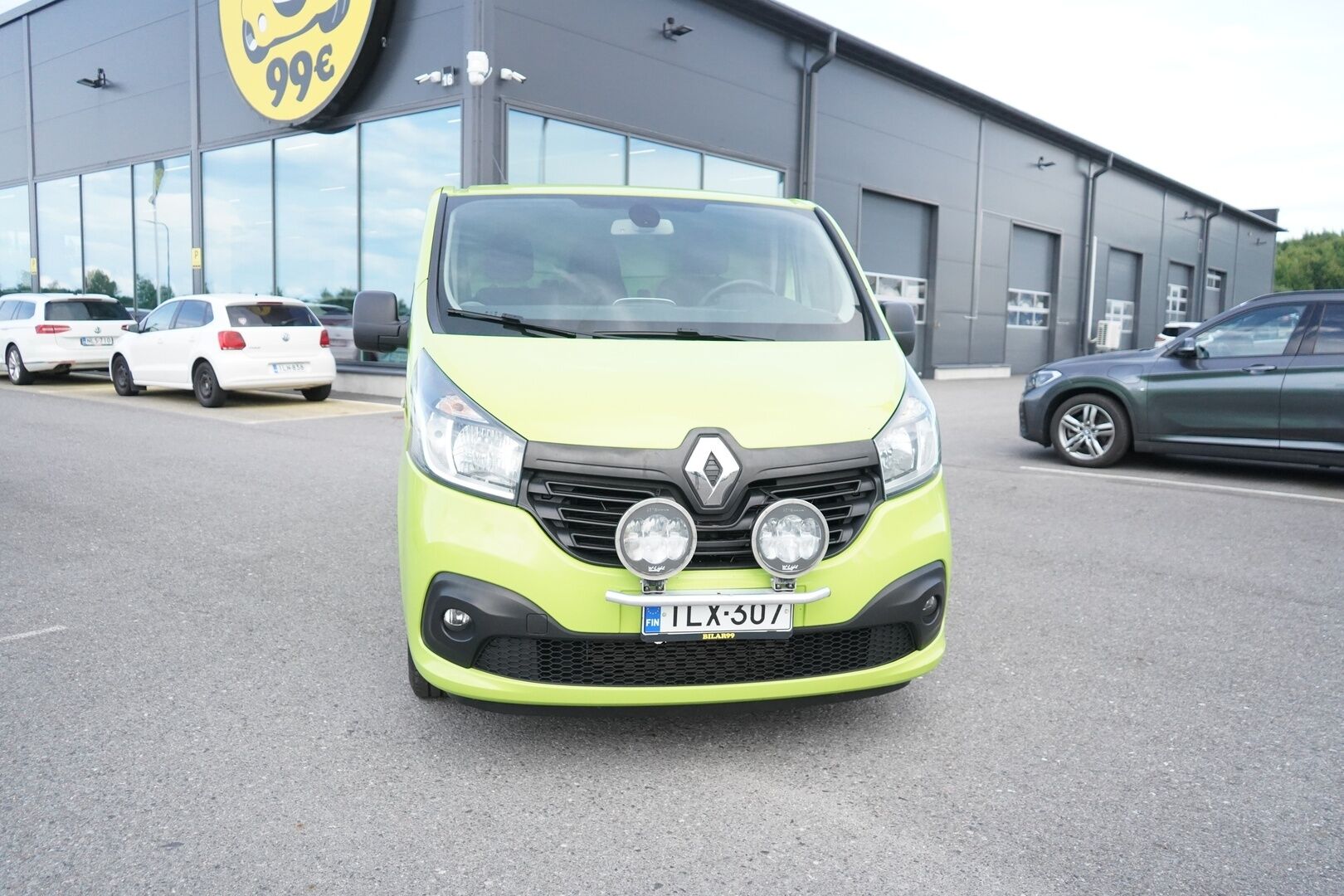 Renault Trafic 2015 dCi 120 TwinTurbo L2H1 6,0 m3 NAVI+ * Vakkari / Eberspächer / Navi / P.Kamera / Vetokoukku * - Suomi-auto / Särmä huoltokirja 144tkm / Juuri katsastettu