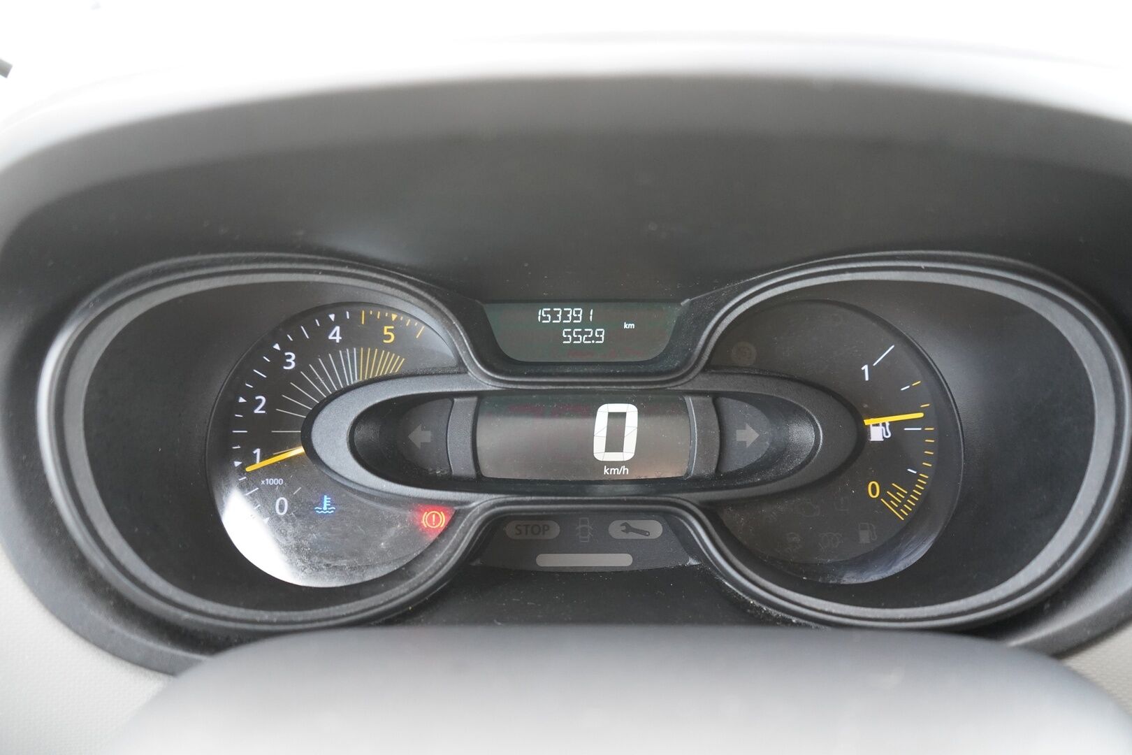 Renault Trafic 2015 dCi 120 TwinTurbo L2H1 6,0 m3 NAVI+ * Vakkari / Eberspächer / Navi / P.Kamera / Vetokoukku * - Suomi-auto / Särmä huoltokirja 144tkm / Juuri katsastettu