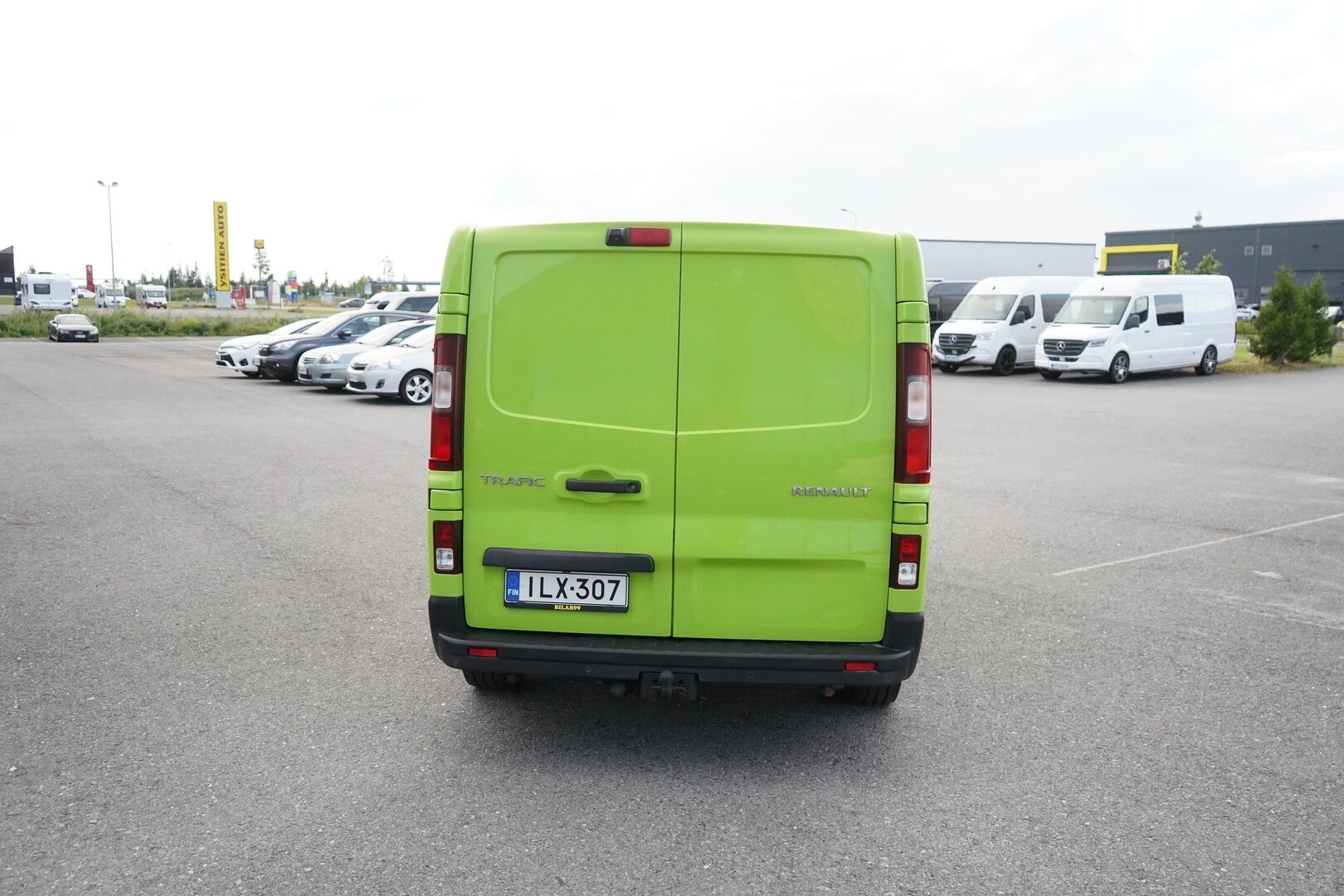 Renault Trafic 2015 dCi 120 TwinTurbo L2H1 6,0 m3 NAVI+ * Vakkari / Eberspächer / Navi / P.Kamera / Vetokoukku * - Suomi-auto / Särmä huoltokirja 144tkm / Juuri katsastettu
