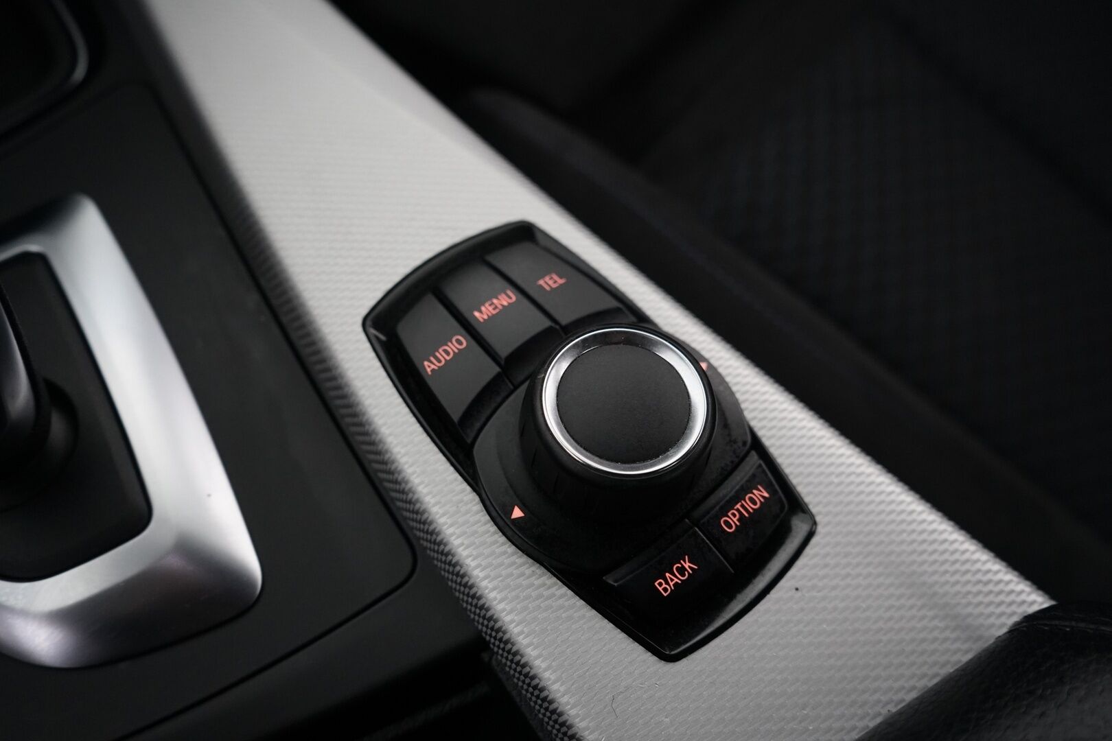 BMW 320 2015 F30 Sedan 320i TwinPower Turbo A xDrive Edition - M-Sport | Harman&Kardon | Tutkat | Vakionopeudensäädin | Sport-penkit | 2 x Vanteet | Juuri katsastettu