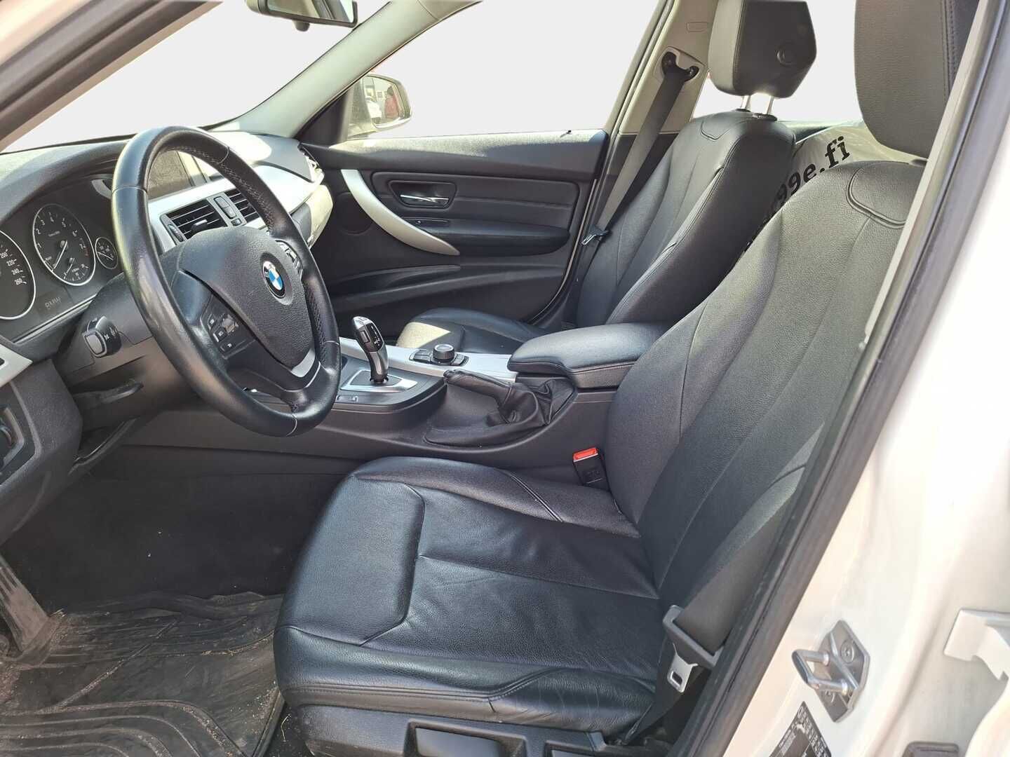 BMW 320 2015 F31 Touring 320i TwinPower Turbo A Limited xDrive Edition - Suomi-auto | P.kamera | Juuri huollettu! 