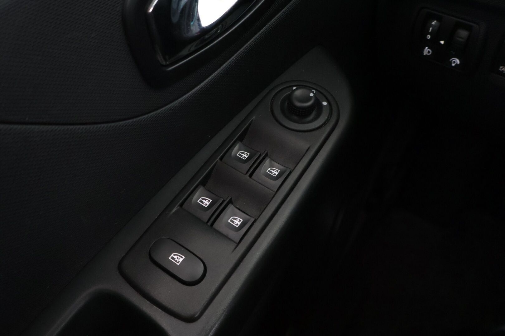 Renault Captur 2015 Energy TCe 90 Authentique - *Myydään Huutokaupat.com!*